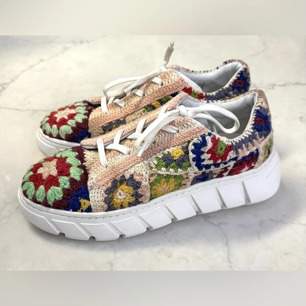 Free People Catch Me if You Can Crochet Platform Sneakers Size 38 Women’s 7.5